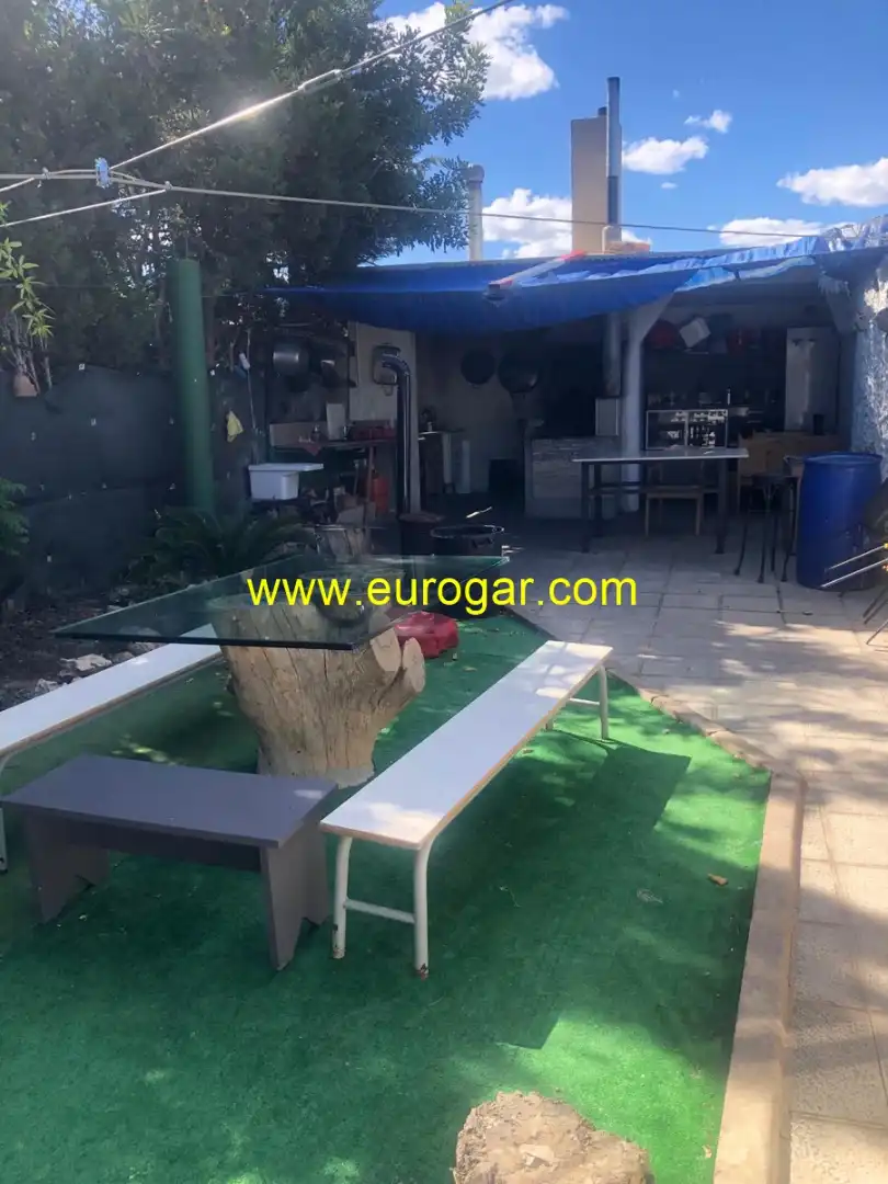 Casa o chalet en venta en Chiva con Piscina