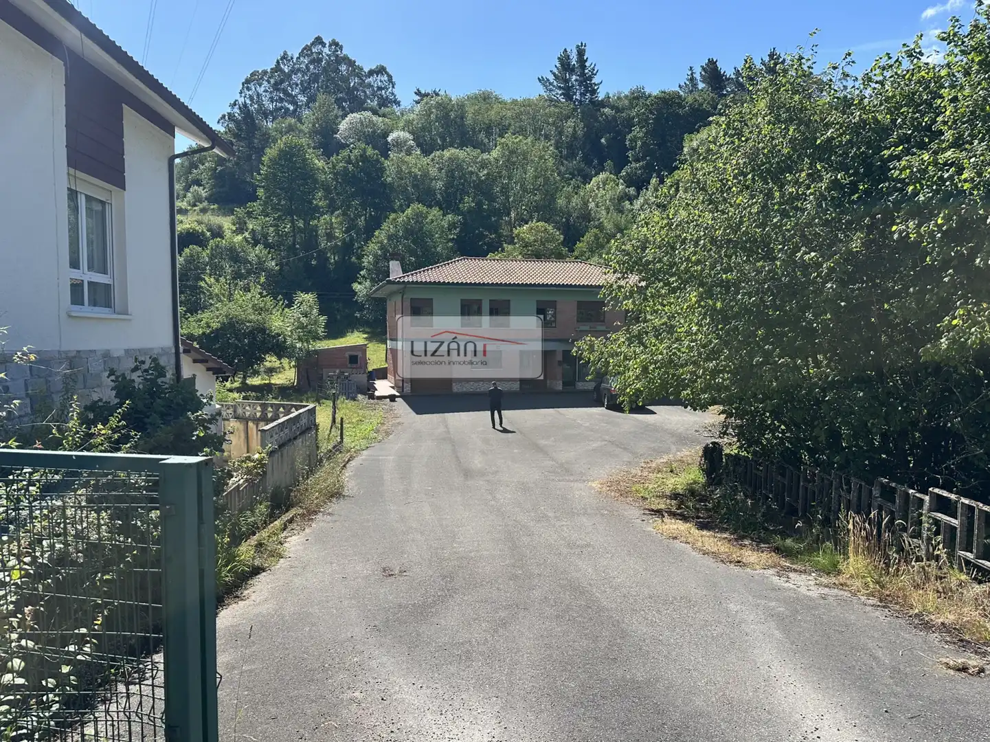 Vista exterior de Casa o xalet en venda en Siero amb Calefacció i Parquet