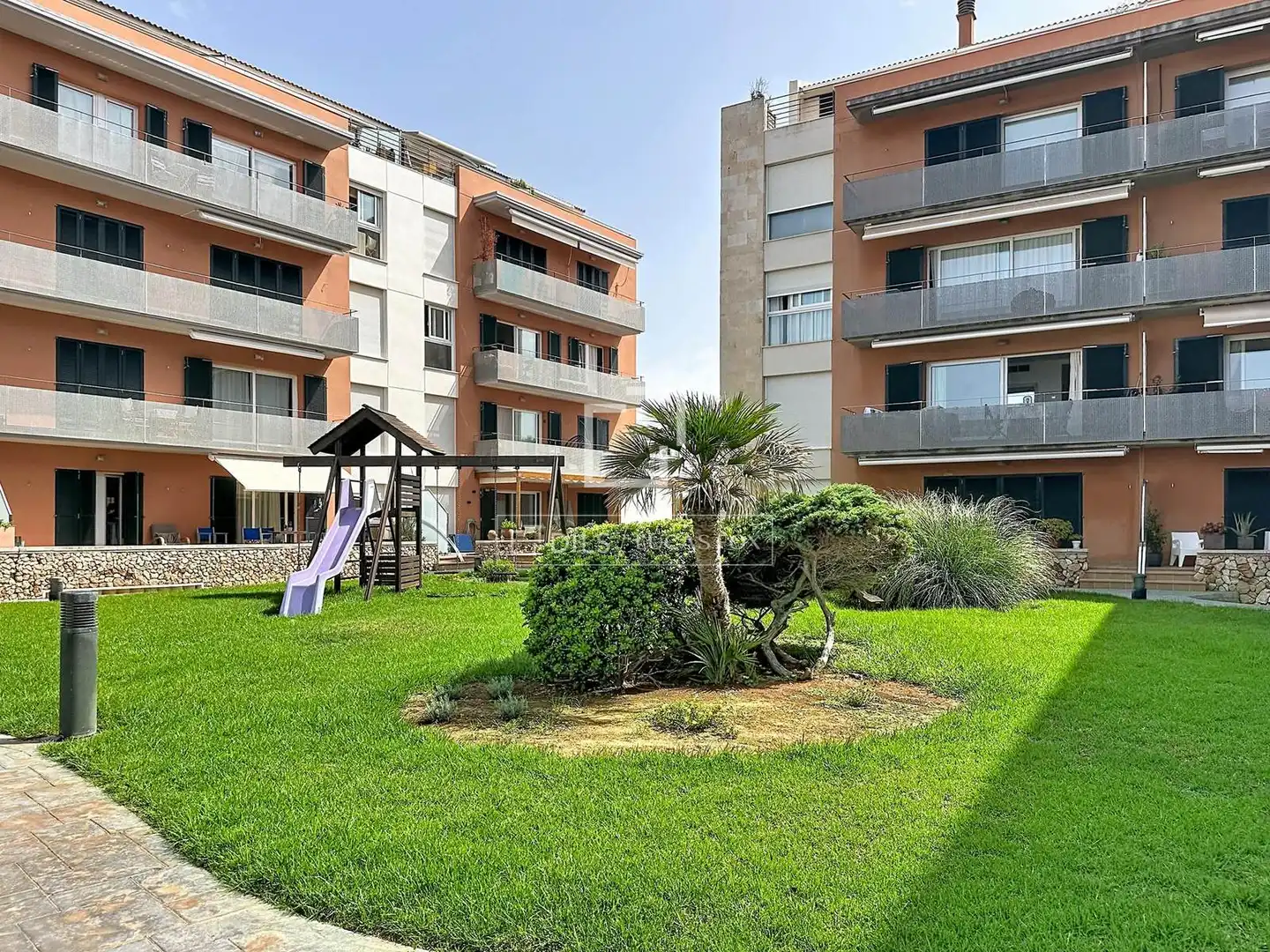 Außenansicht von Wohnung zur Miete in Ciutadella de Menorca mit Klimaanlage, Heizung und Privatgarten