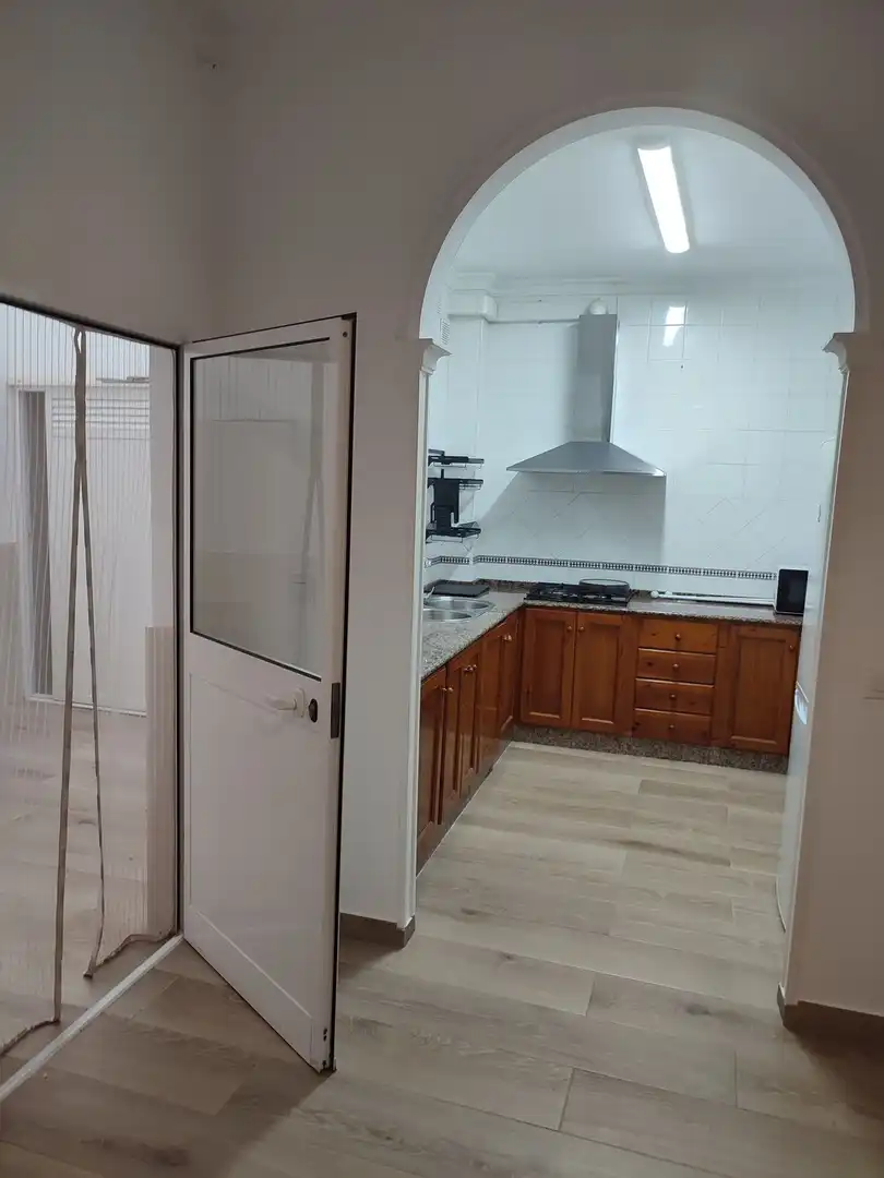 Küche von Wohnung zum Verkauf in Conil de la Frontera mit Klimaanlage und Abstellraum