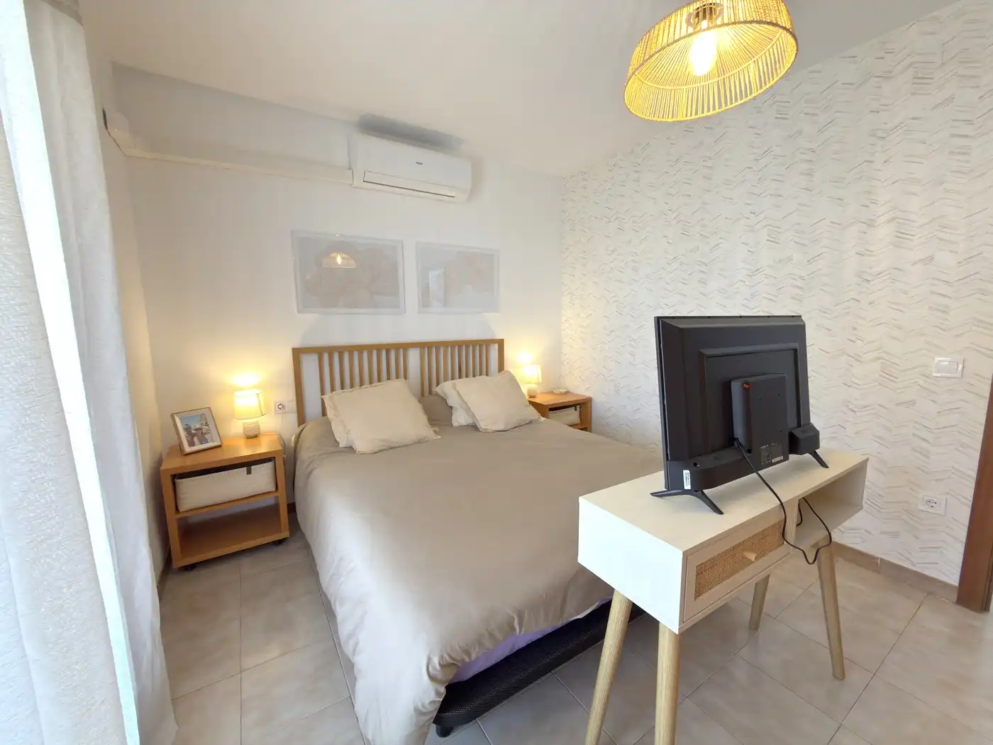 Bedroom of Detached homes for sale in Cunit  with Air Conditioner, Parquet flooring and Terrace
