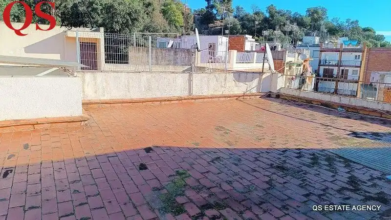 Vista exterior de Piso en venta en Blanes con Amueblado y Balcón