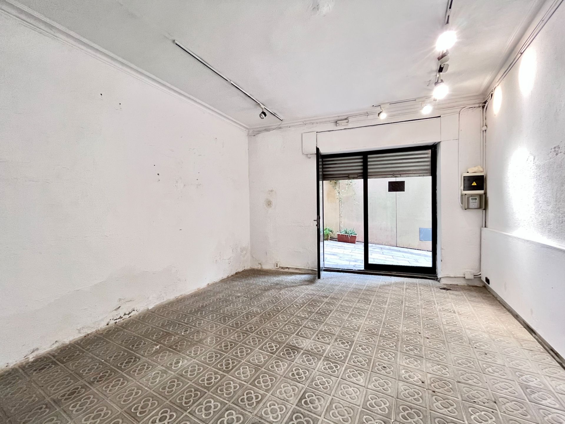 Premises for sale in  Barcelona Capital