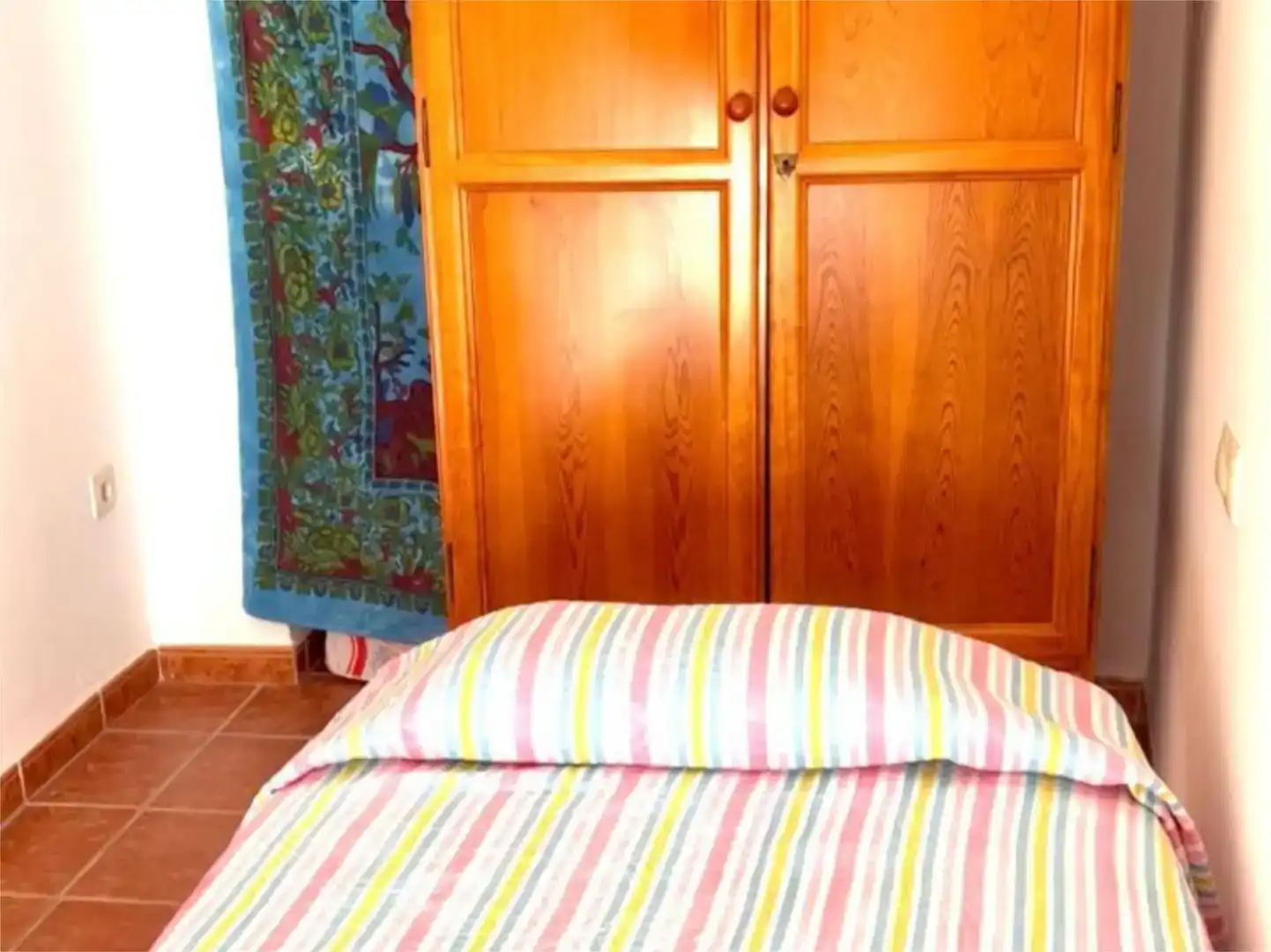 Habitación de Casa adosada para compartir en Úbeda con Amueblado