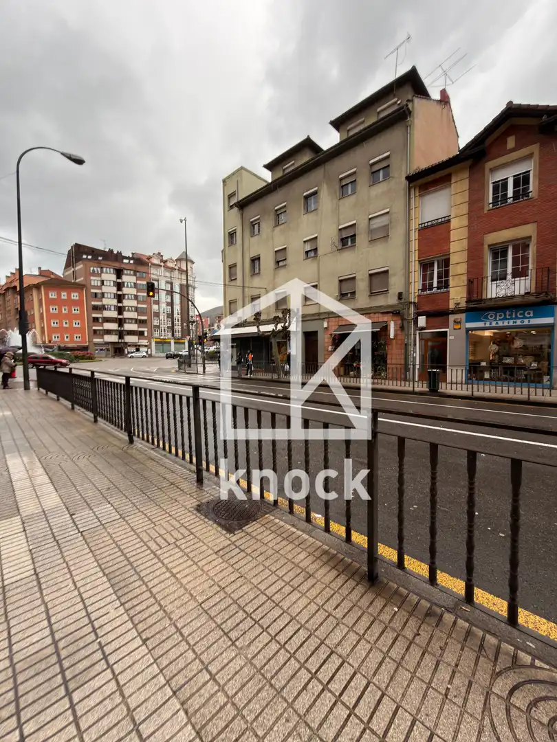 Pis en venda a Oviedo - CL ROSA M MENENDEZ LOPEZ, 4, El Cristo