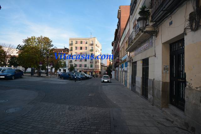 Planta baja en Venta en Plaza del General Vara de Rey, 10 en Embajadores - Lavapiés