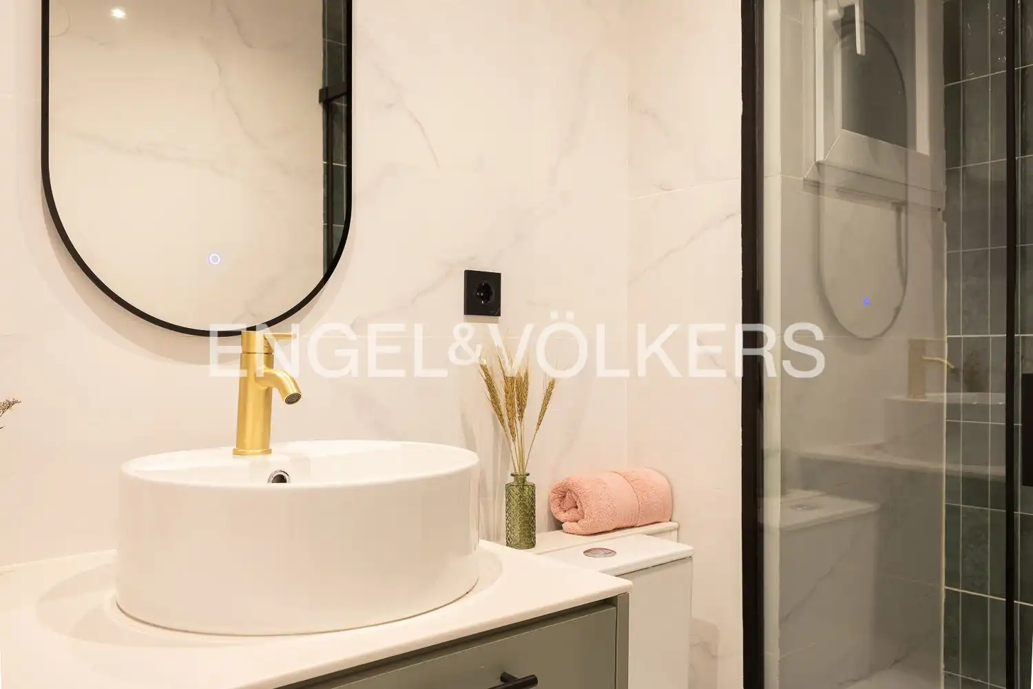 Badezimmer von Wohnung zur Miete in Valencia mit Klimaanlage, Heizung und Möbliert