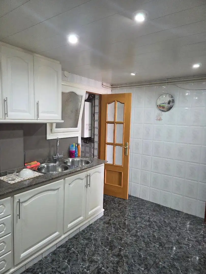 Cocina de Piso en venta en Terrassa con Aire acondicionado, Calefacción y Horno