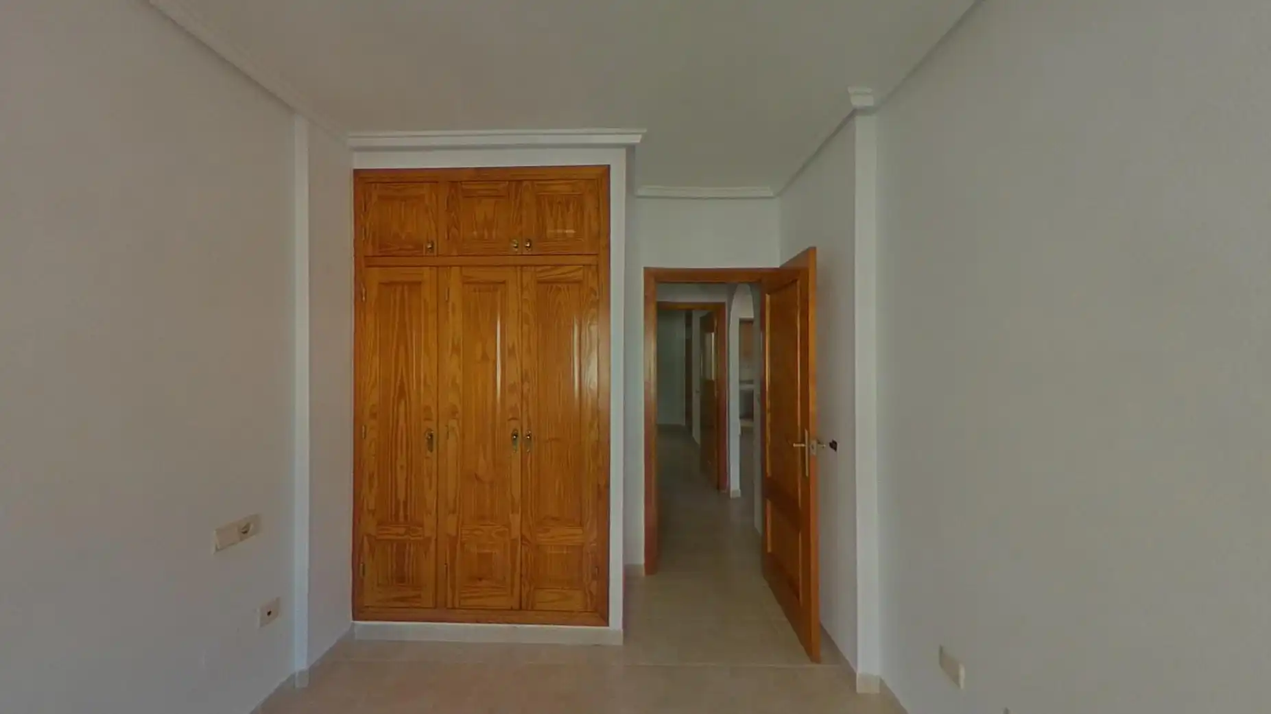 Piso en venta en Torrevieja con Piscina