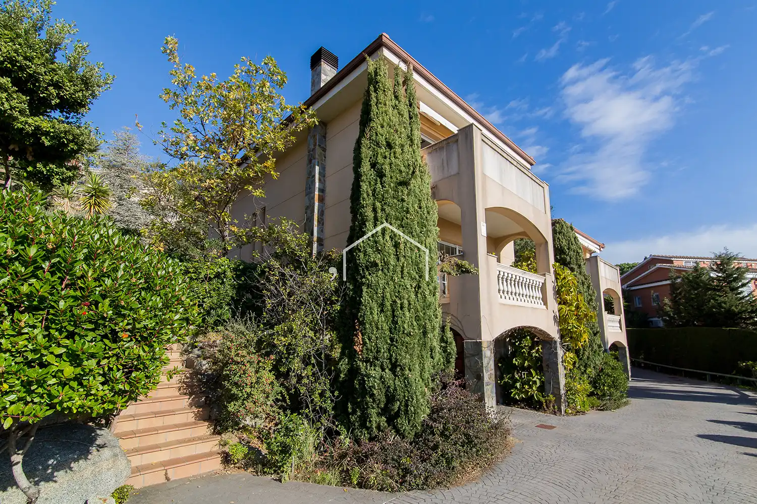 Außenansicht von Haus oder Chalet zum Verkauf in Teià mit Klimaanlage, Heizung und Privatgarten