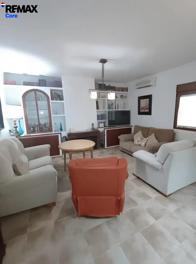Sala de estar de Casa o chalet en venta en Badajoz con Aire acondicionado, Jardín privado y Trastero