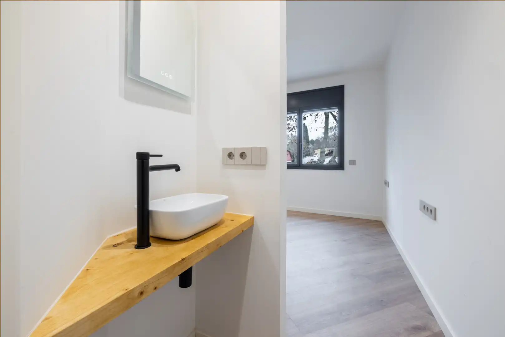 Bathroom of Houses for sale in Sant Cugat del Vallès