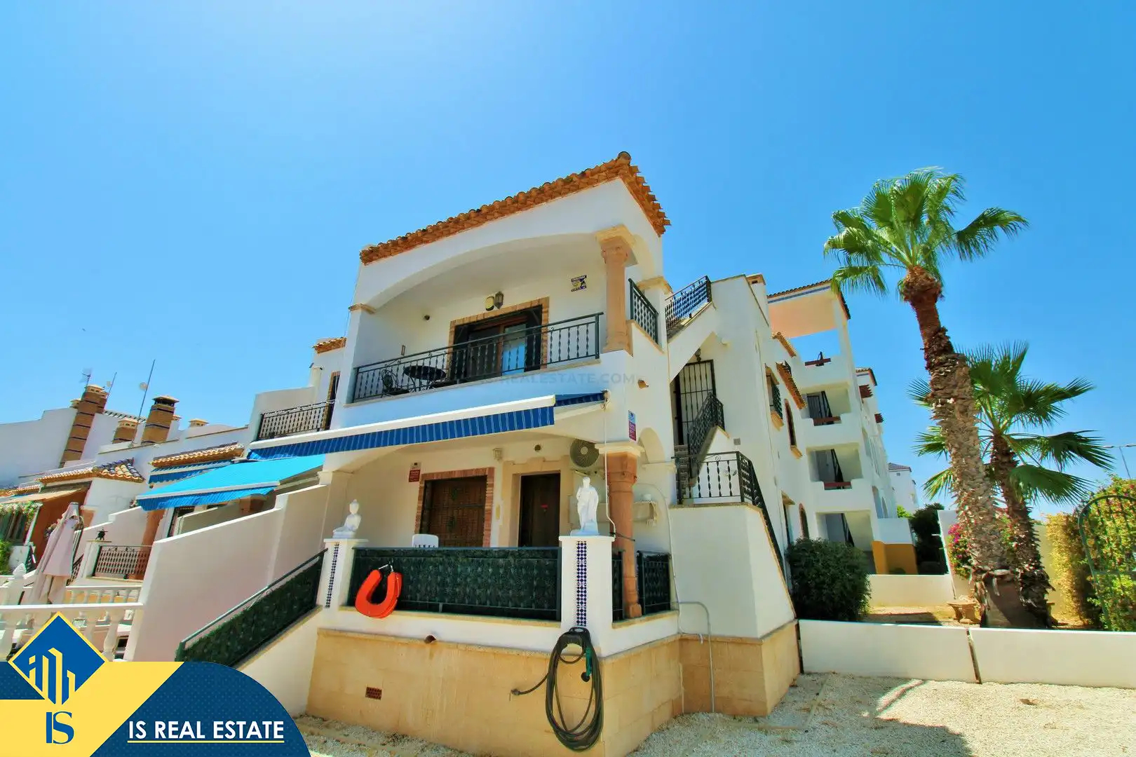 Appartement compact avec piscine à vendre à Orihuela Costa