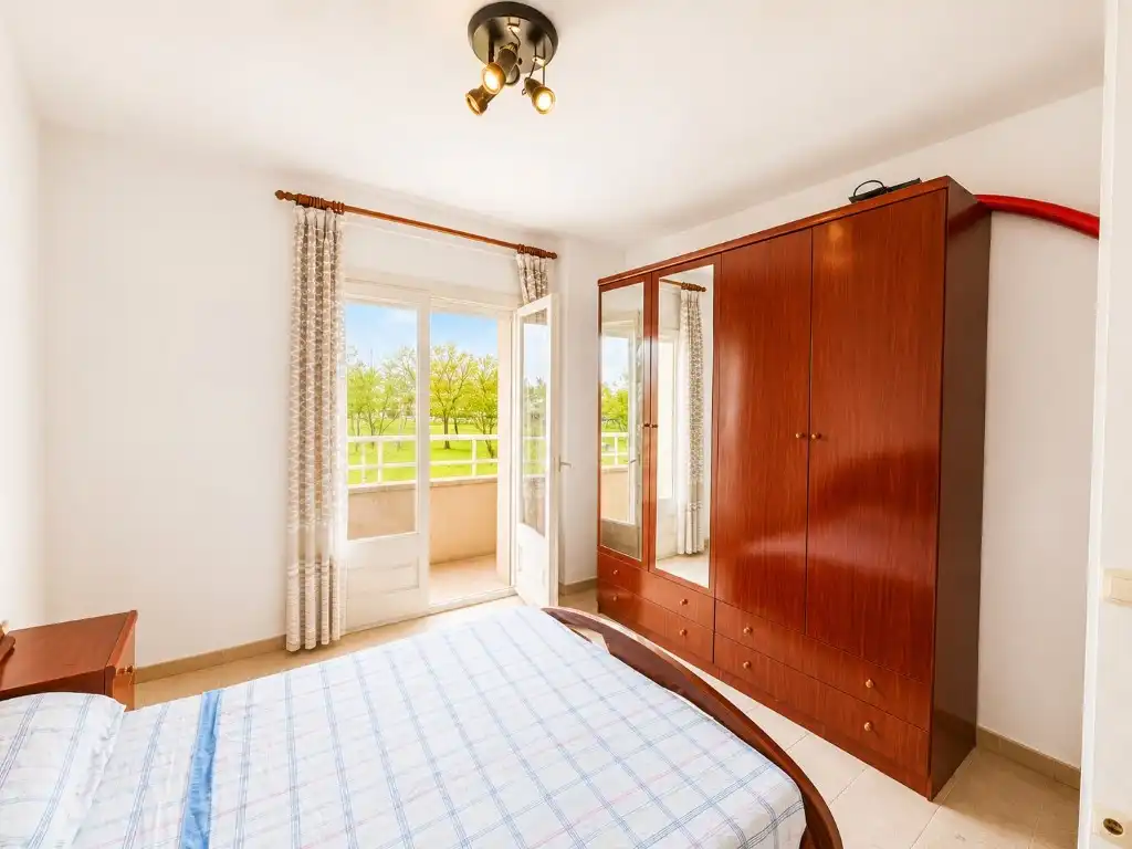 Dormitori de Apartament en venda en Roses