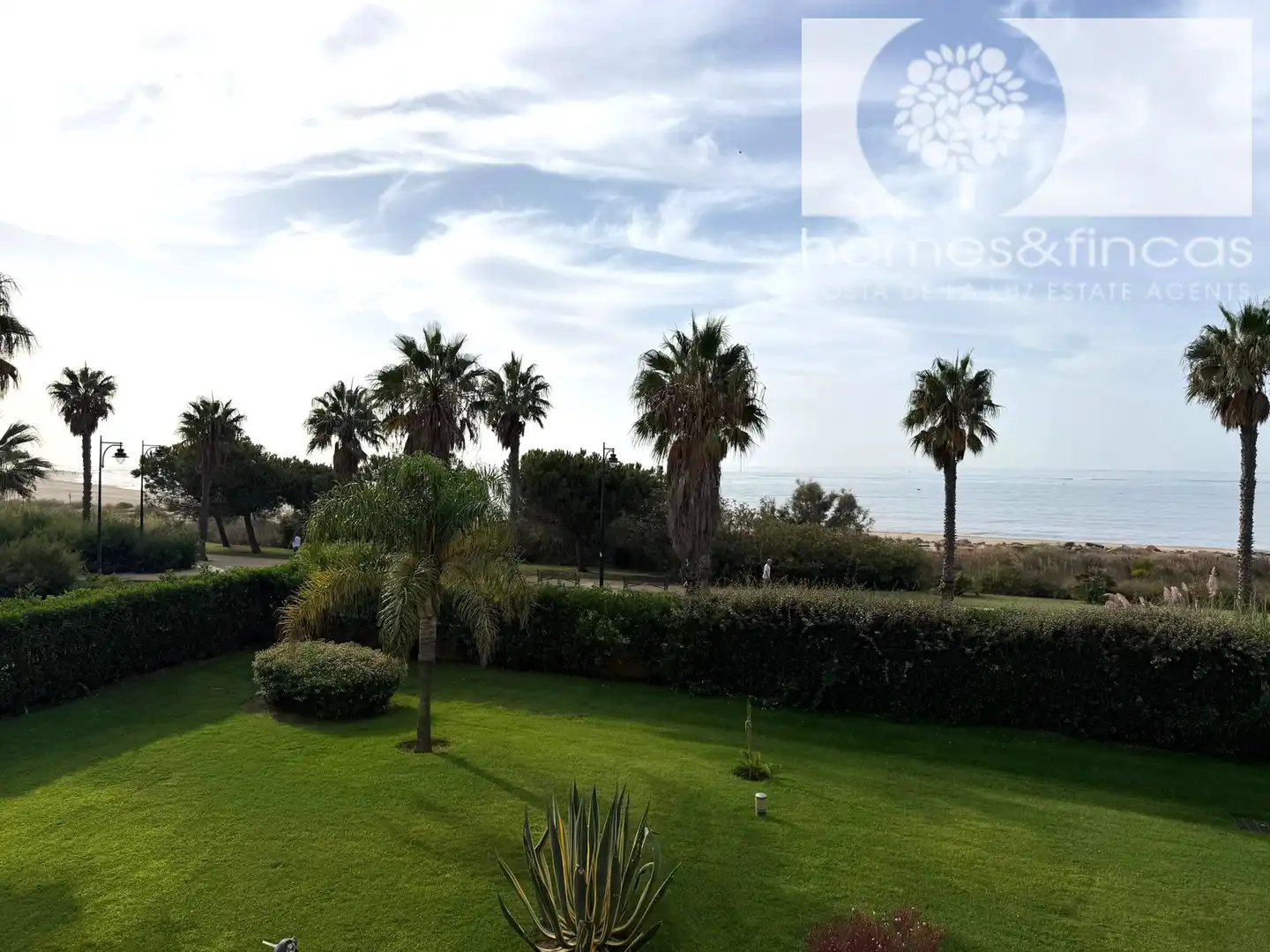 Jardín de Piso en venta en Ayamonte con Terraza, Amueblado y Horno