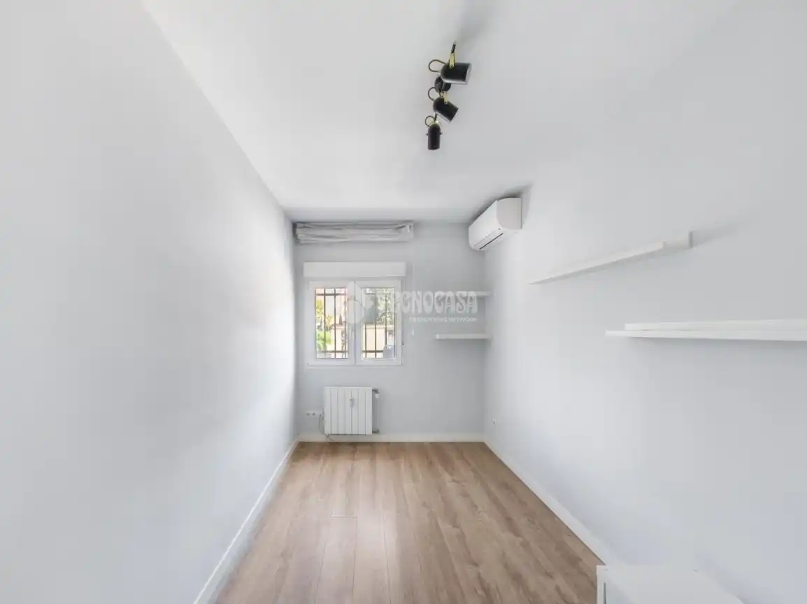 Habitación de Piso de alquiler en Madrid con Aire acondicionado, Calefacción y Trastero