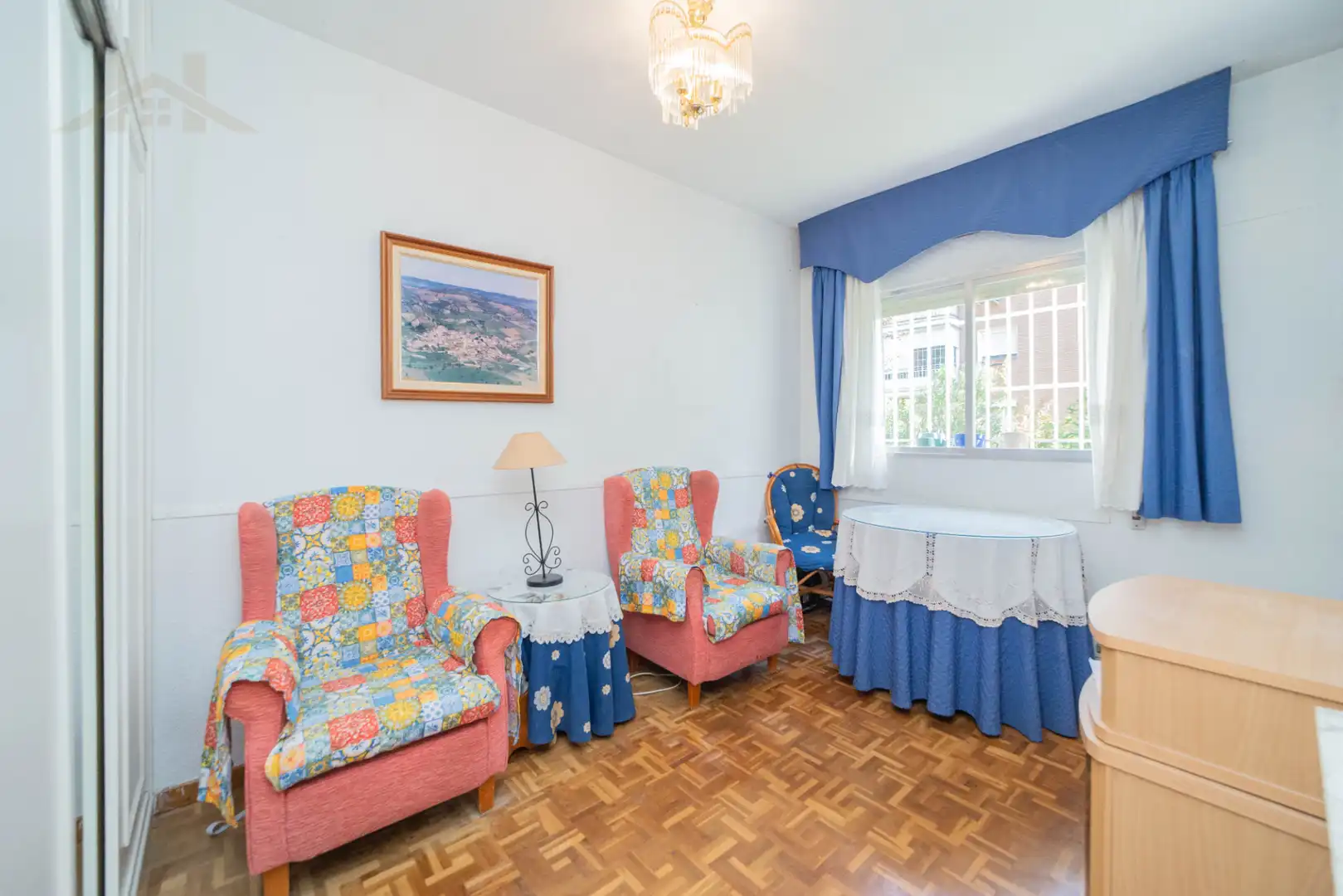 Sala de estar de Piso en venta en Madrid con Calefacción, Parquet y Amueblado