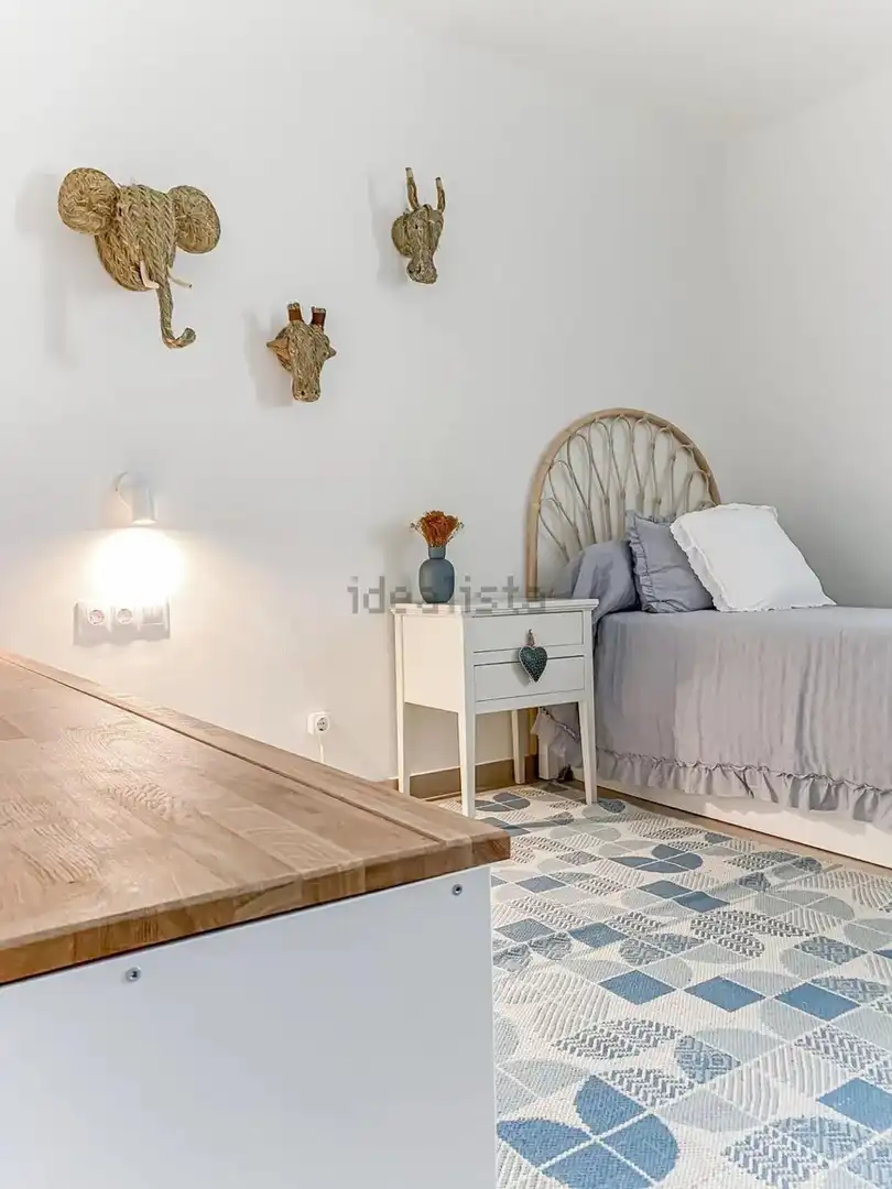 Habitación de Casa adosada de alquiler en Valencia con Aire acondicionado, Calefacción y Terraza