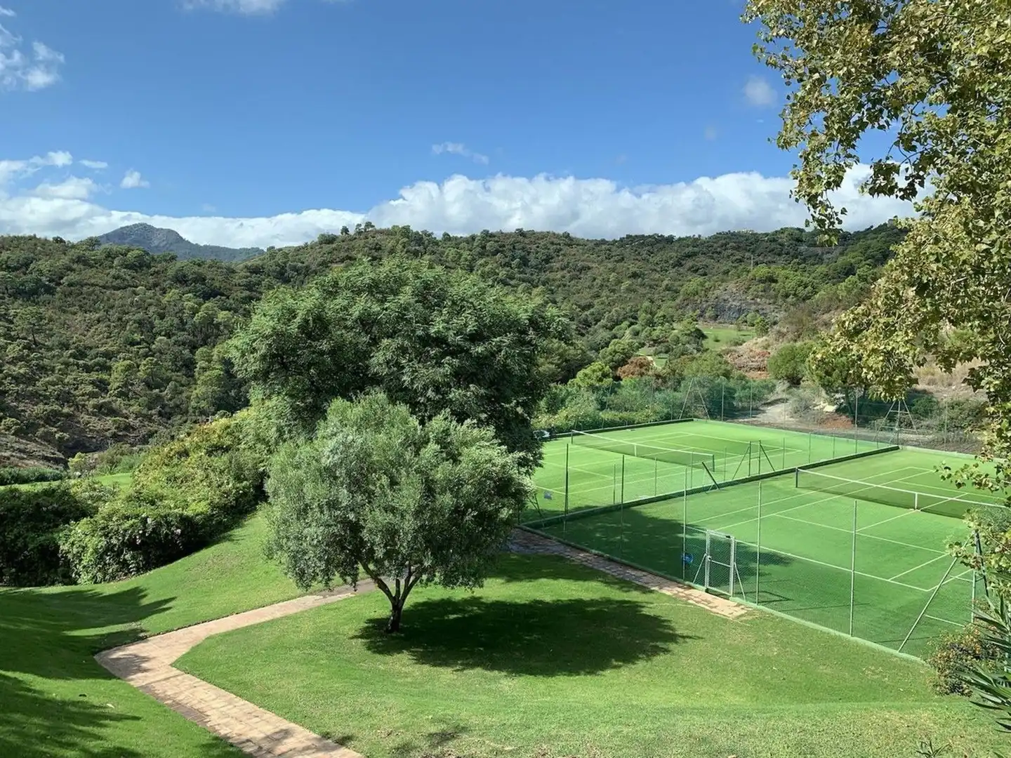 Garden of Flat for sale in Benahavís  with Air Conditioner, Terrace and Alarm
