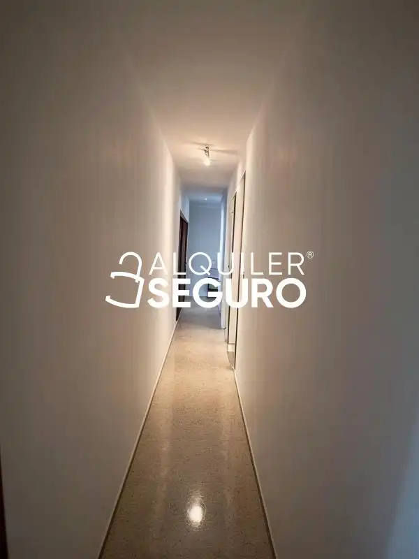 Piso de alquiler en Granada con Terraza y Amueblado