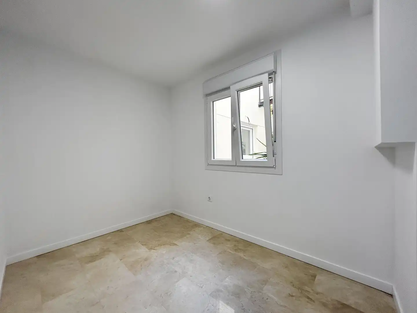 Baixos amb ascensor en venda a Calle Calle General Espartero, 48, imagen 20