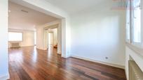 Living room of House or chalet to rent in  Madrid Capital  with Air Conditioner, Heating and Parquet flooring