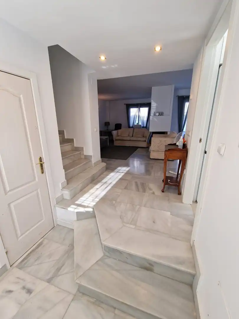 Apartment mit Pool zur Miete in Nueva Andalucía, imagen 17