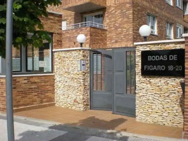 Garage for sale in LAS BODAS DE FIGARO, Los Satélites - Roza Martín
