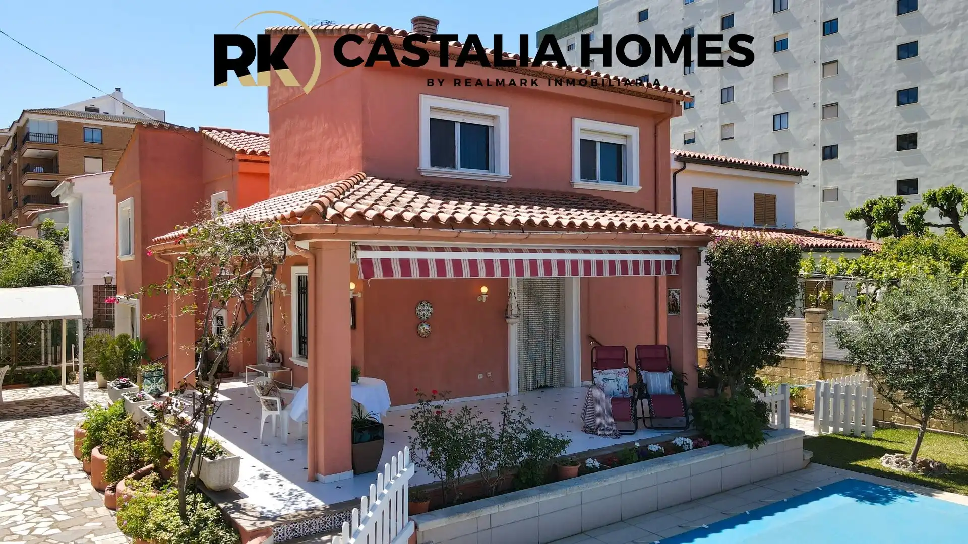 Vista exterior de Casa o chalet en venta en Benicasim / Benicàssim con Calefacción, Jardín privado y Terraza