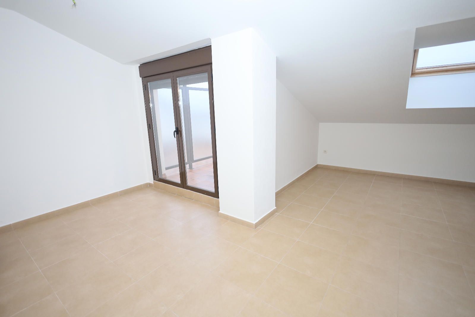 Bedroom of Flat for sale in Camarena  with Heating, Terrace and Storage room
