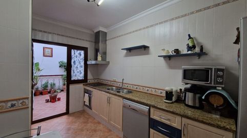 Foto 2 de Casa o xalet en venda a Lora del Río, Sevilla