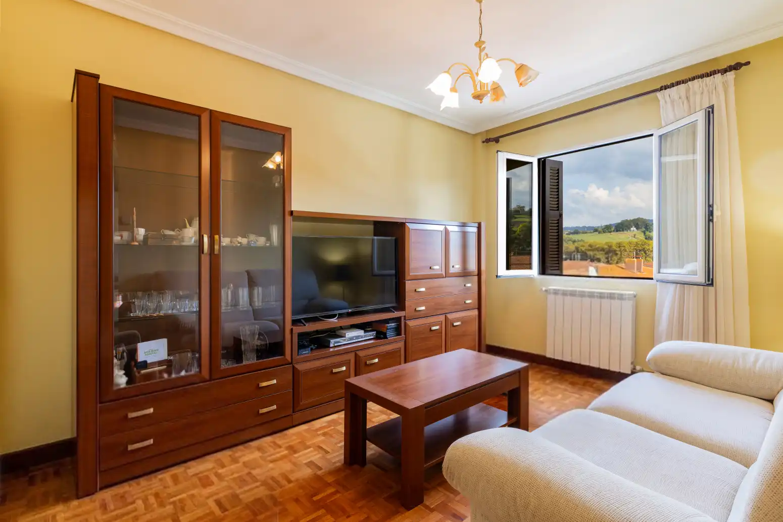 Wohnzimmer von Wohnung zum Verkauf in Hernani, Gipuzkoa