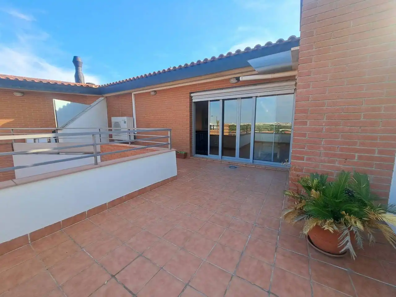 Terrassa de Dúplex de lloguer en Sant Quirze del Vallès amb Aire condicionat, Calefacció i Parquet