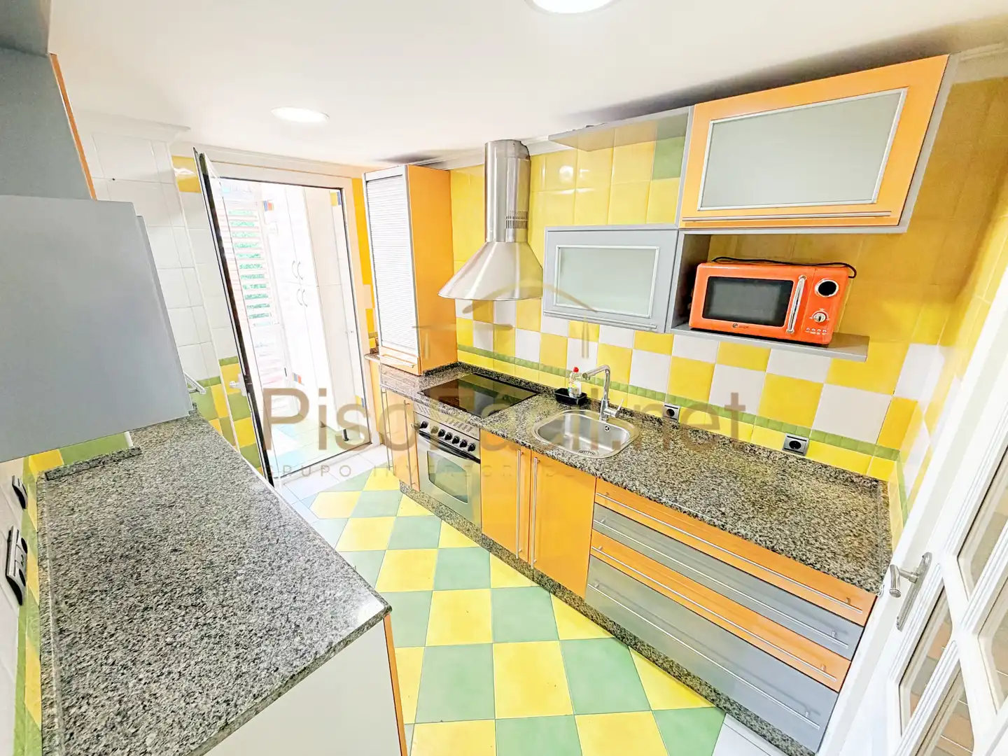 Kitchen of Flat for sale in Valdemoro  with Heating, Parquet flooring and Storage room