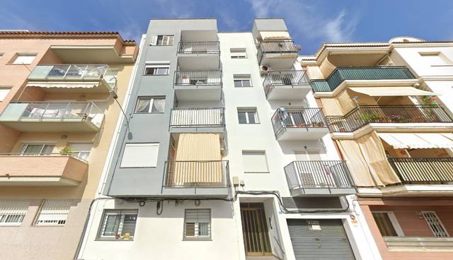 Piso en Venta en C/ Asturies  en Els Pins