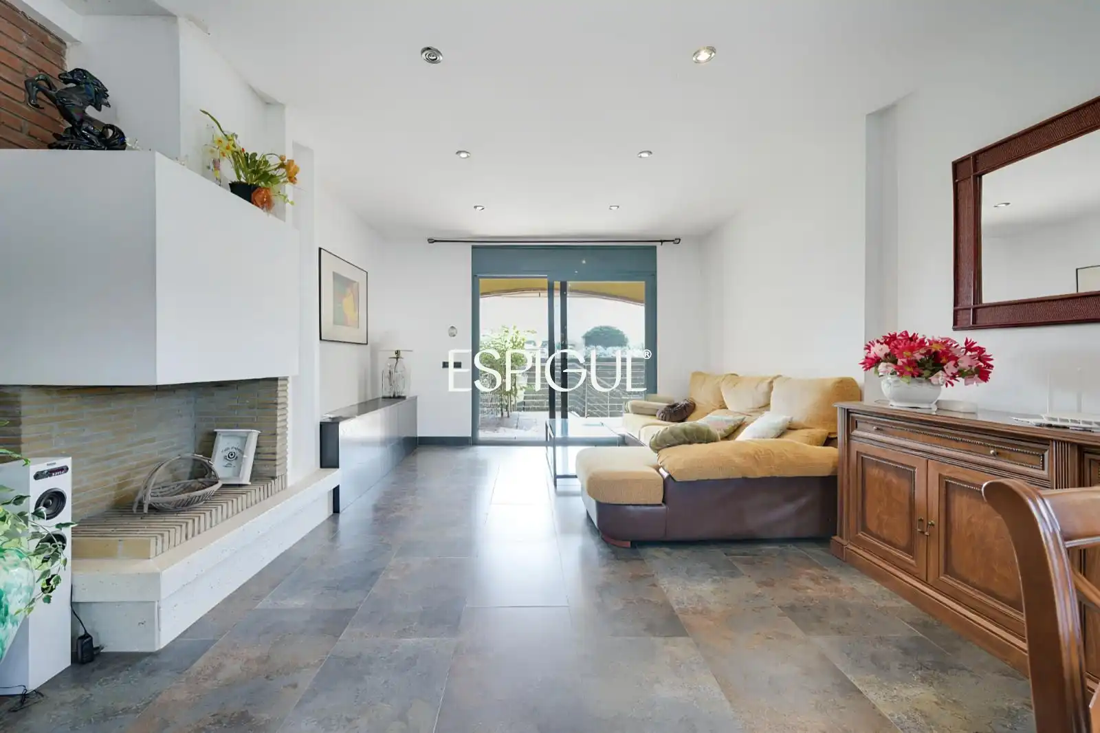 Living room of Houses for sale in L'Escala  with Heating, Swimming Pool and Furnished