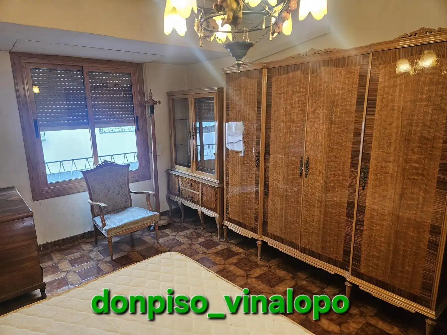Dormitori de Apartament en venda en Elda amb Aire condicionat, Terrassa i Balcó