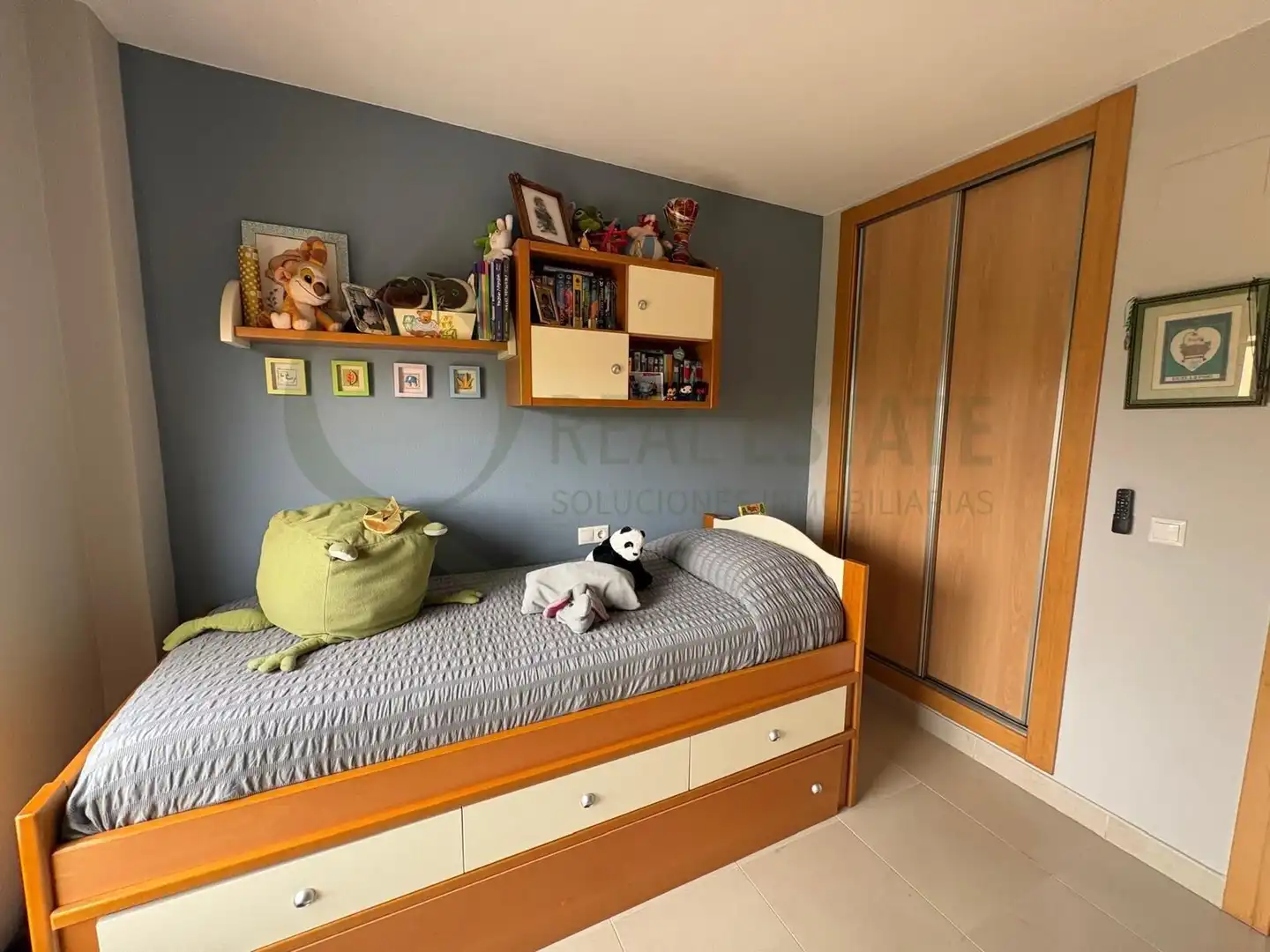 Bedroom of Flat for sale in Mutxamel  with Air Conditioner, Private garden and Terrace