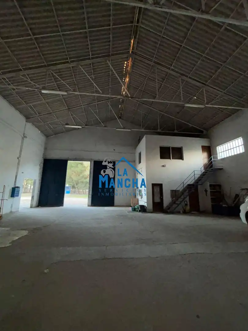 Fabrikhallen zum Verkauf in Albacete