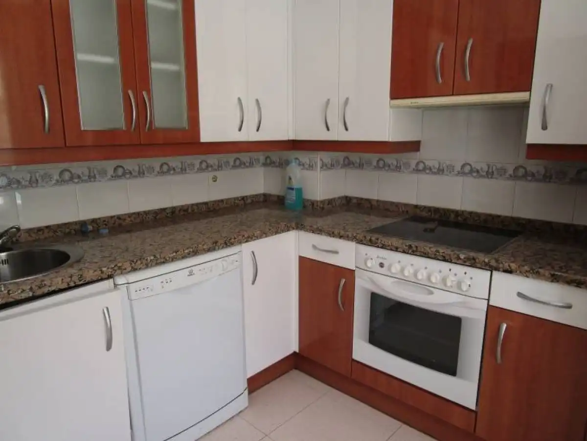 Cocina de Casa adosada en venta en Pelabravo con Calefacción, Terraza y Piscina comunitaria