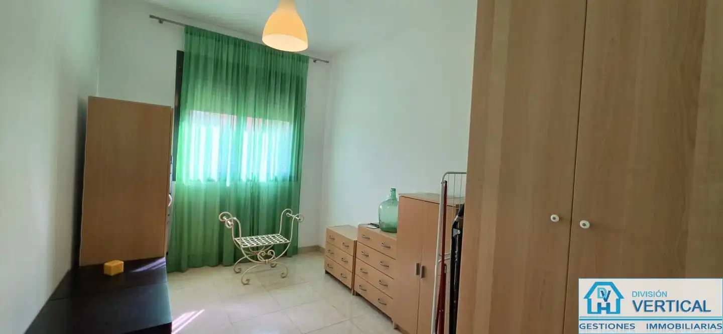 Habitación de Planta baja de alquiler en Paterna con Aire acondicionado, Calefacción y Terraza