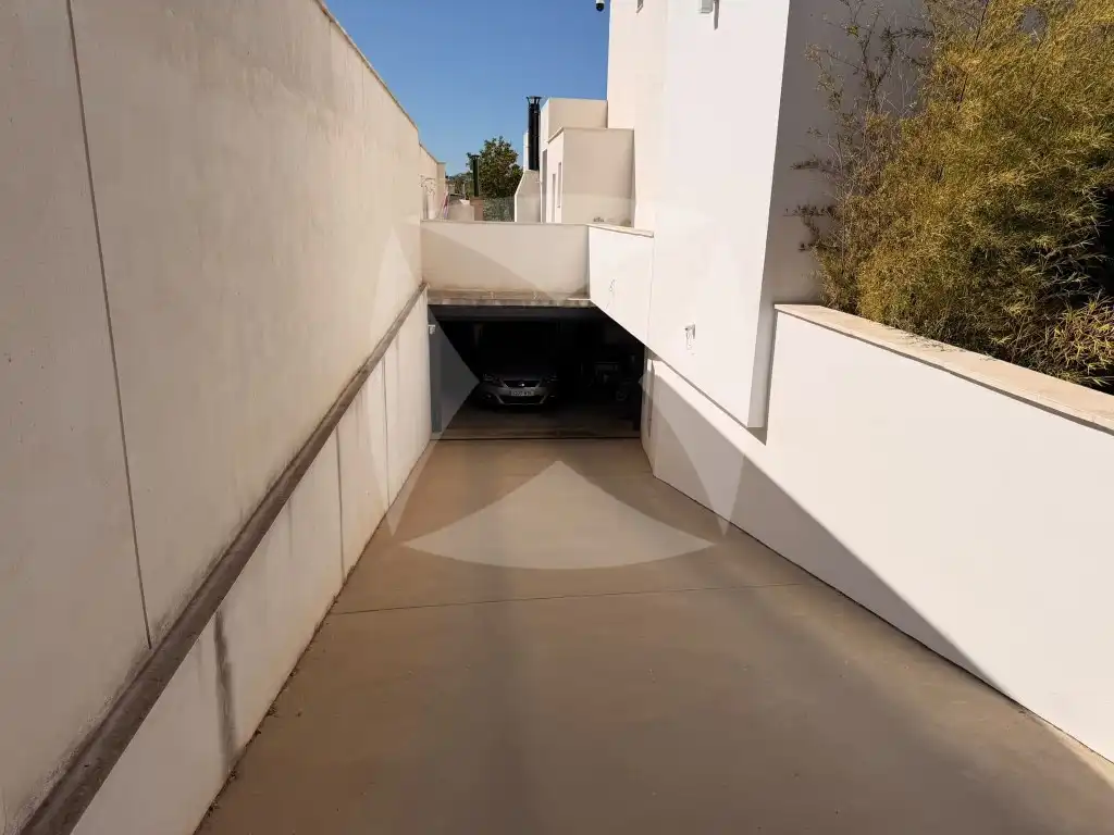 Parking de Casa o chalet en venta en Badajoz con Aire acondicionado, Terraza y Piscina