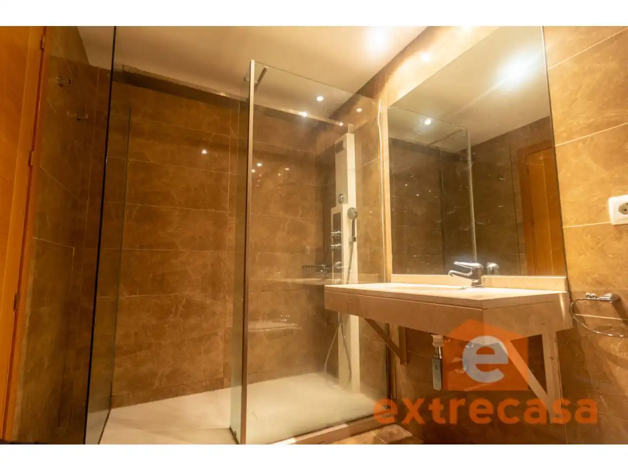 Flat with lift for sale in Casco Antiguo, imagen 17