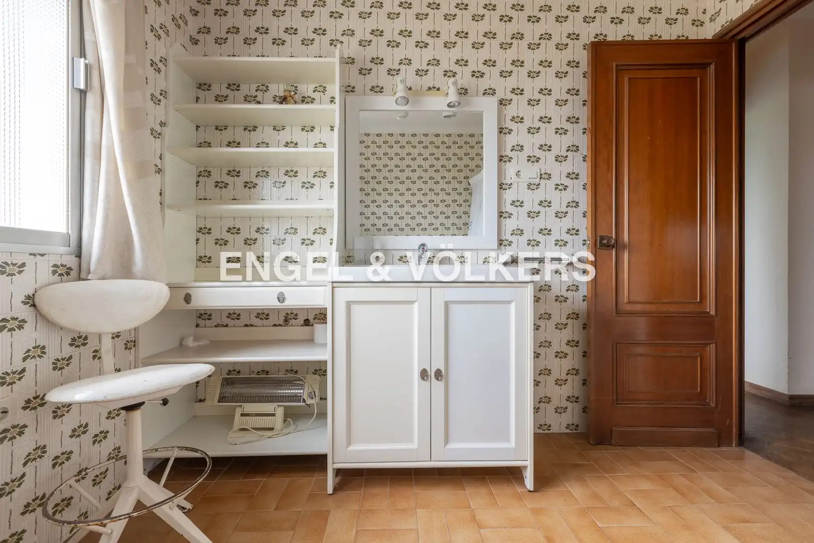 Casa rústica amb terrassa en venda a Sanlúcar la Mayor, imagen 36