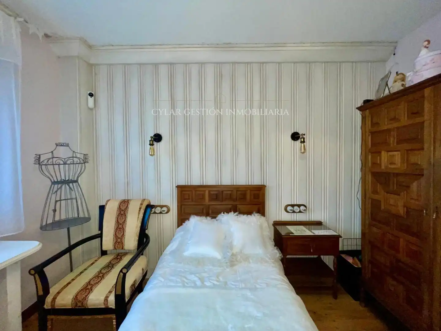 Habitación de Casa o chalet en venta en San Cristóbal de la Cuesta con Calefacción, Parquet y Terraza