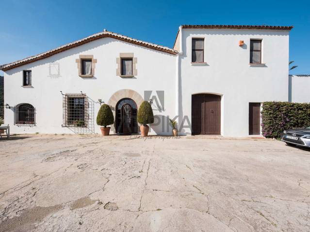 Finca rústica en Venta en Cabrera de Mar