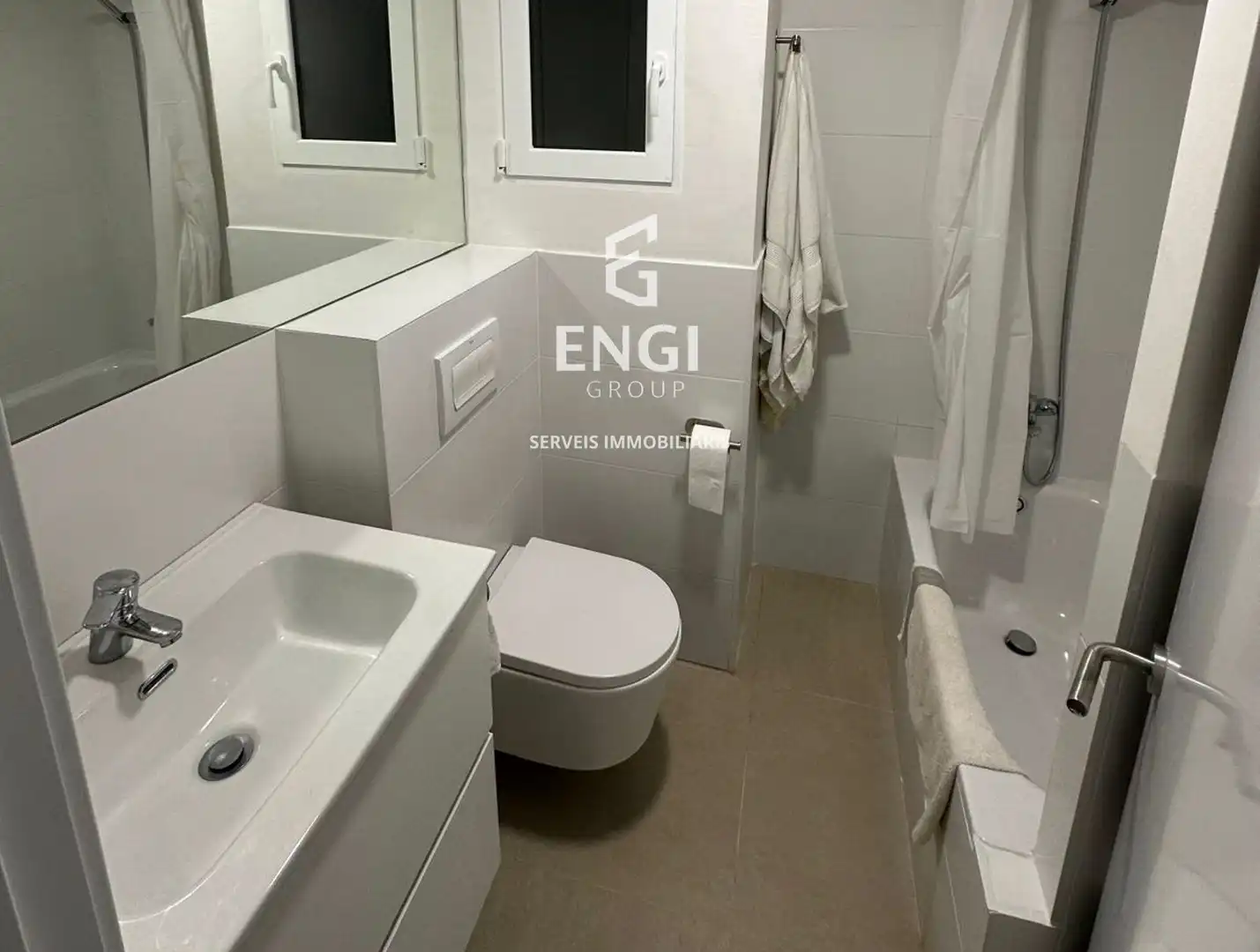 Baño de Piso en venta en El Vendrell con Aire acondicionado, Calefacción y Terraza