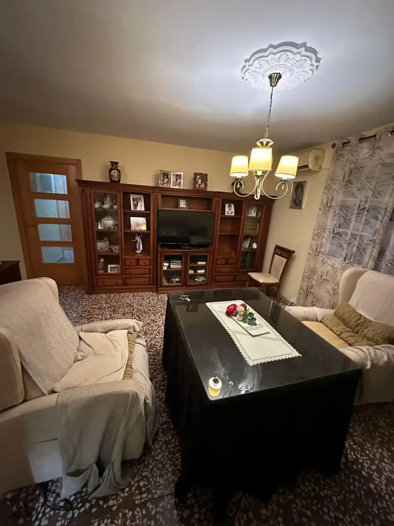 Piso en venta en Huelma, imagen 2