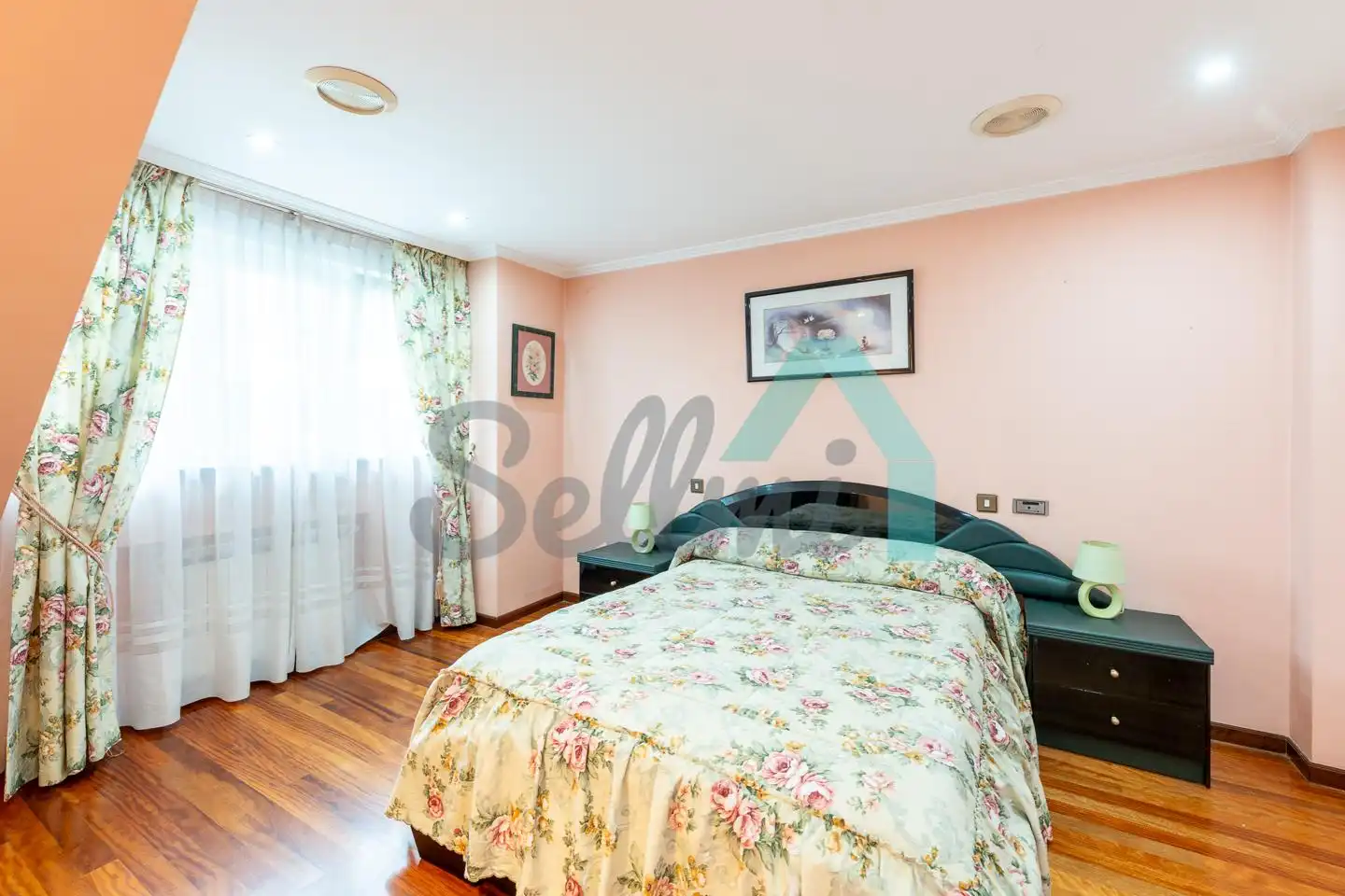 Habitación de Casa adosada en venta en El Franco  con Calefacción, Jardín privado y Parquet