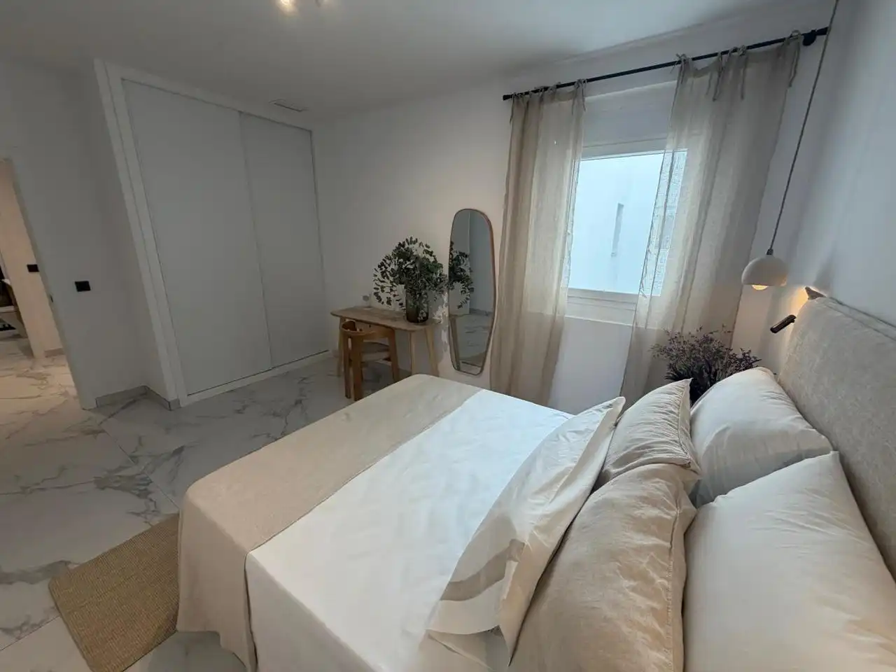 Bedroom of Flat for rent in Cádiz  with Air Conditioner, Furnished and Pets allowed